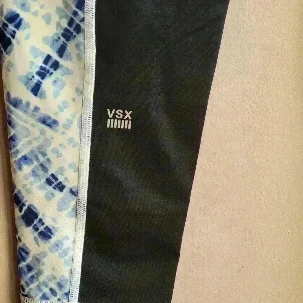 Victoria’s Secret VSX Sport Knockout EUC Black Blue Tie Dye Logo Capri Pants Med - Picture 8 of 8